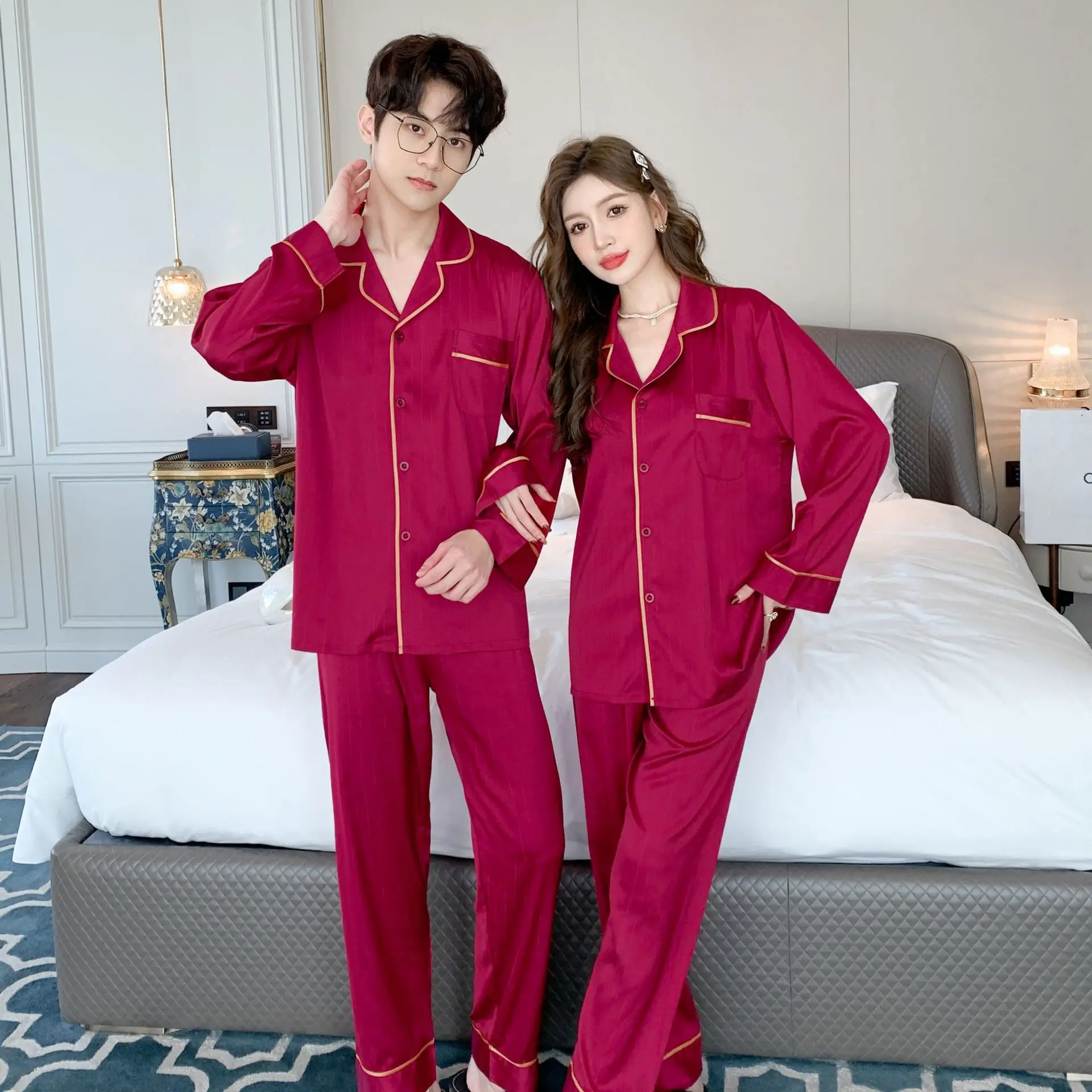 

Fashionable new ice silk pajamas for couples, red lapel cardigan, Korean oversized home clothing set