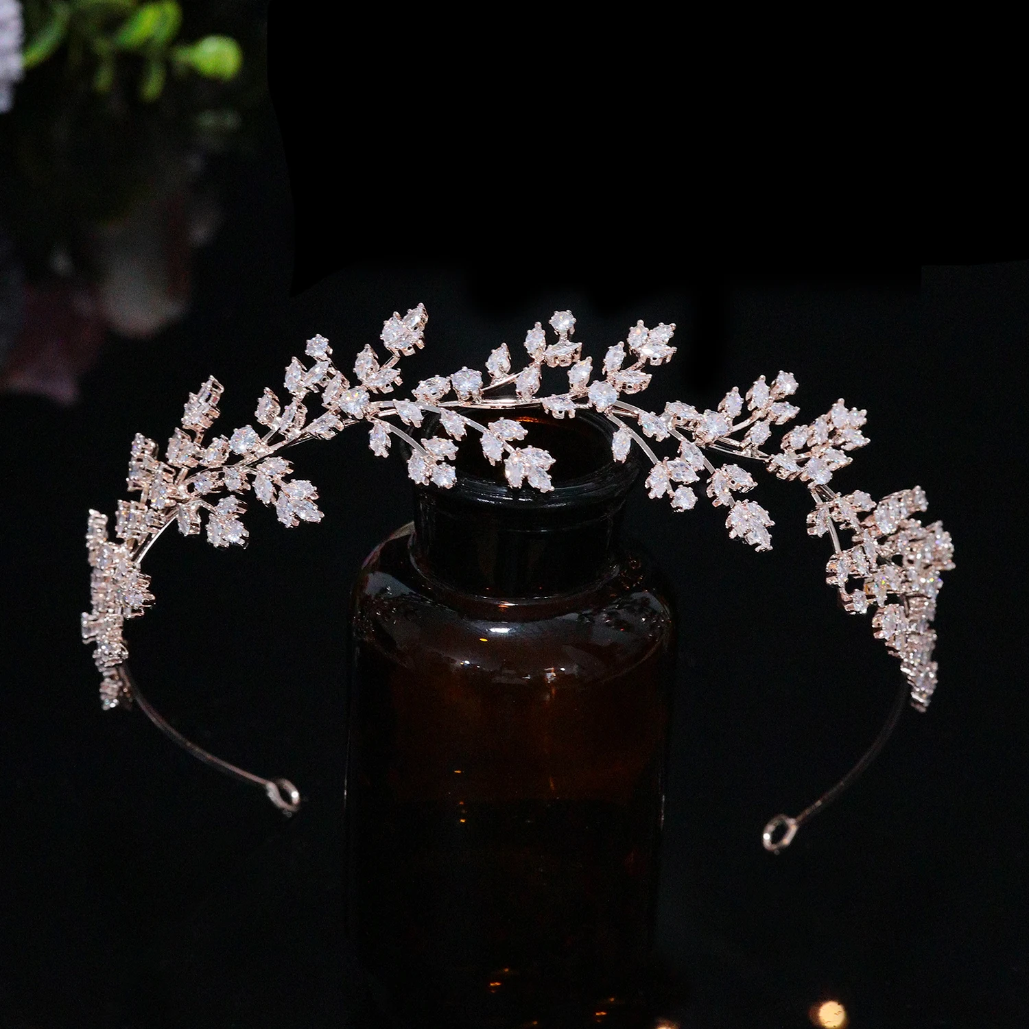 2022 New Cubic Zirconia Tiaras and Crowns for Women Shiny Zirconia Hairband Gold CZ Hair Accessories Wedding Bridal Headband