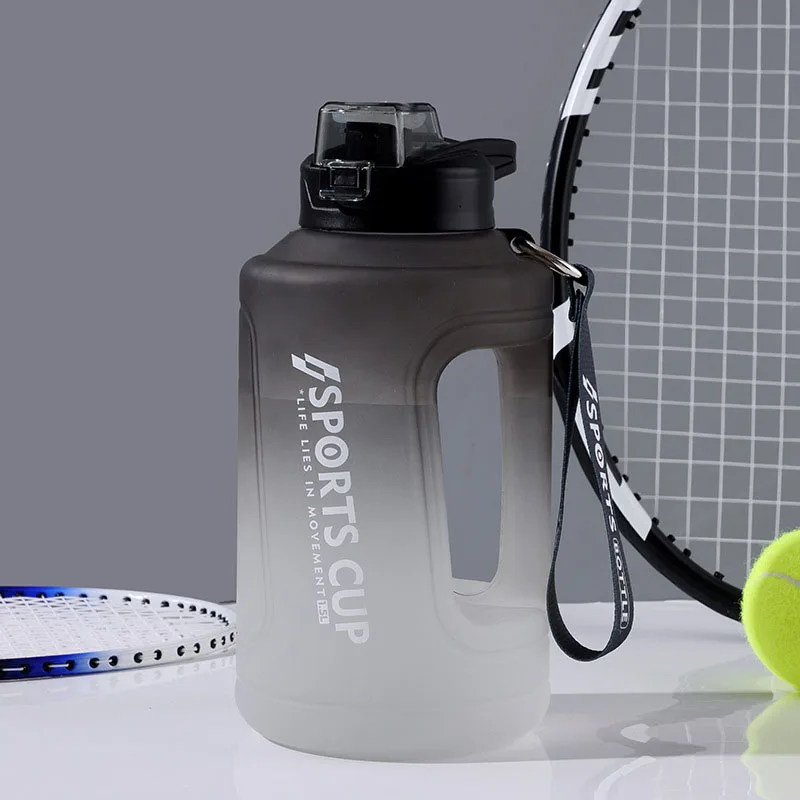 Straight Drinking Frosted Gradient Large Capacity Bucket Water Bottle with Straw Sports Water Bottle,Sports Bottle Water Bottle