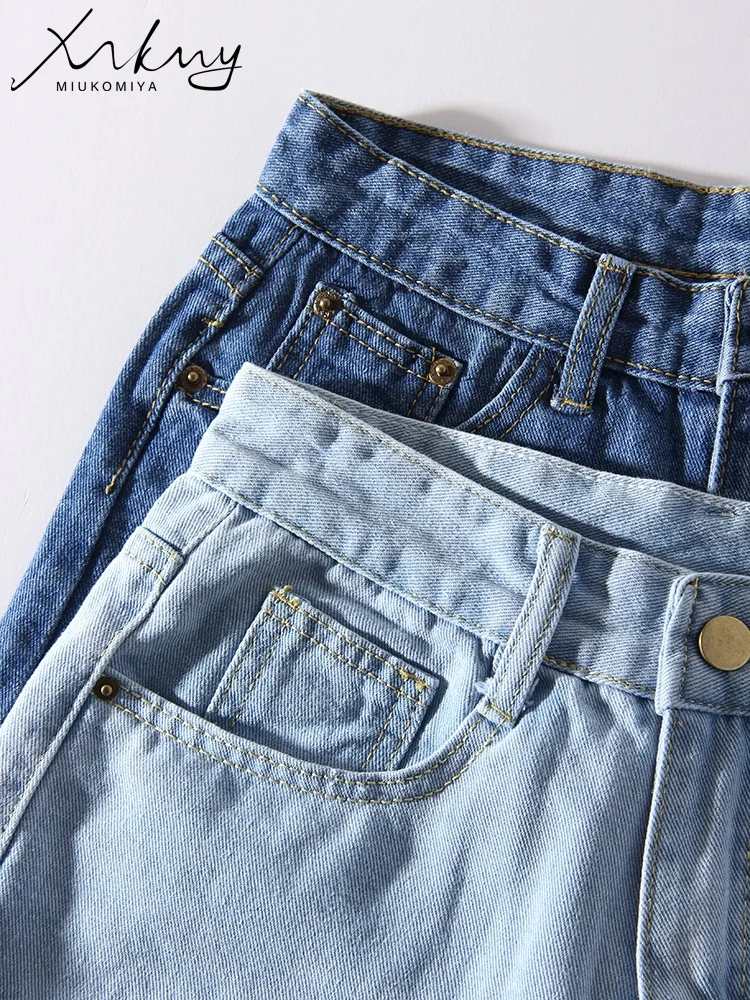 MiuKoMiYa Pantaloncini di jeans blu Donna Estate 2025 Pantaloni di