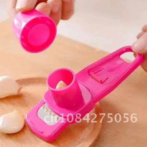 

Stainless Steel Garlic Presses Ginger Cutter Kitchen Tool Grinding Plastic PP Grinder 1PC