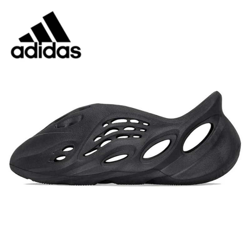 Сандалии adidas Yeezy из вспененного ЭВА