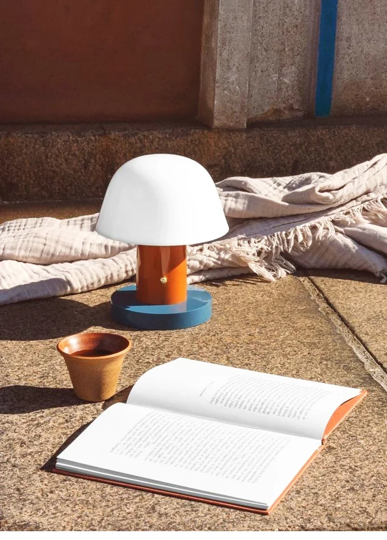 Description Picture 2 of itemPostmodern Cordless Mushroom Table Lamp Rechargeable Battery Operated Night Light for Bedroom Living Room Restaurant Outdoor