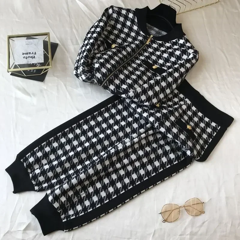 

Black White Plaid Knit Two Piece Sets Women Vintage Zipper Houndstooth Cardigan Tracksuit Chic Knitwear Jogger Pants Outfits N23