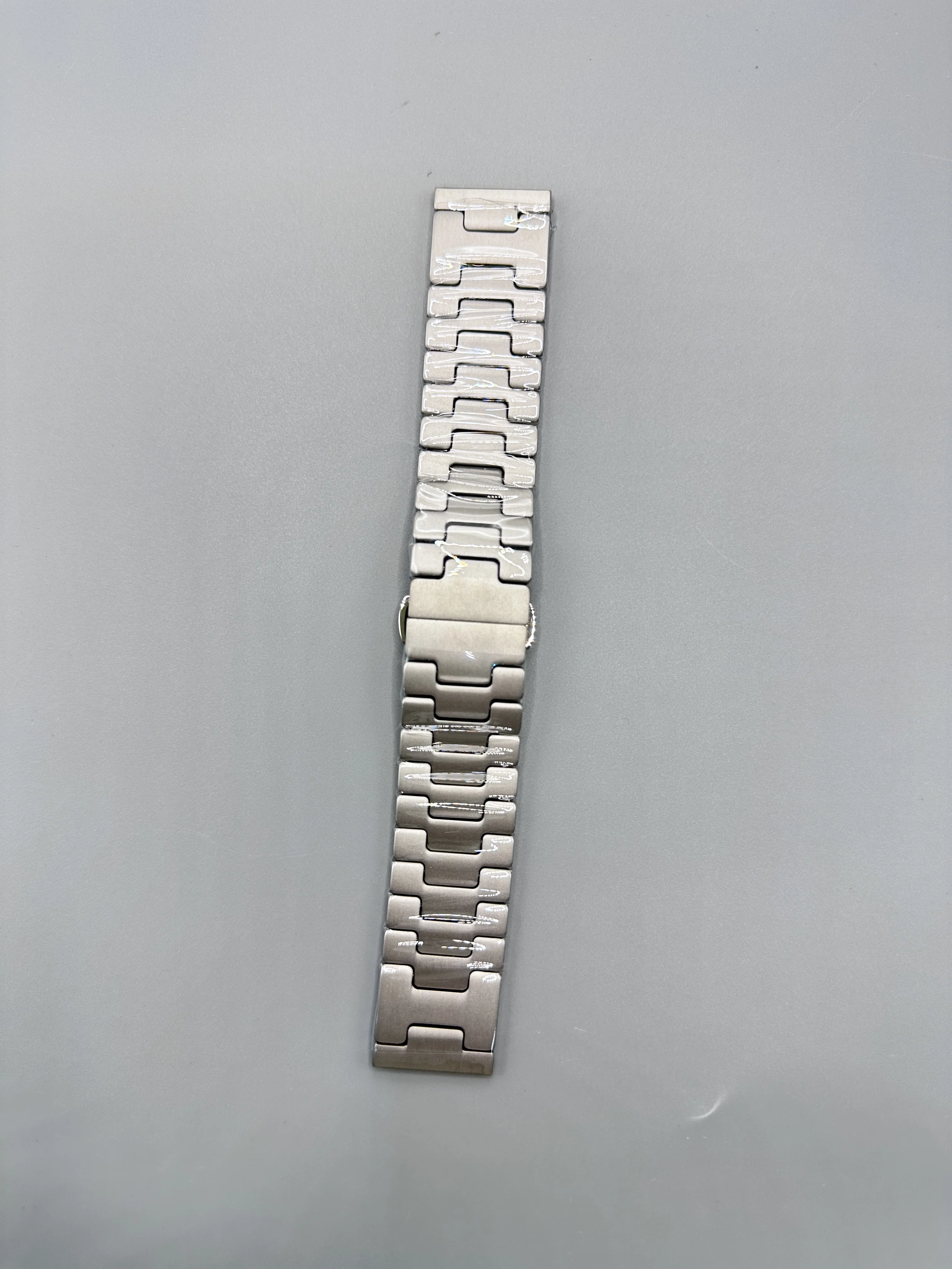 Ultra-Light Titanium Alloy Strap - Exquisite Silver/Black/Titanium Grey Finish