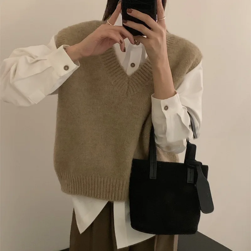 

Solid V-neck Knitted Vest Sweater Women Autumn Winter Loose Soft Pullovers Vests Women Sleeveless Casual Waistcoat Tops 29056