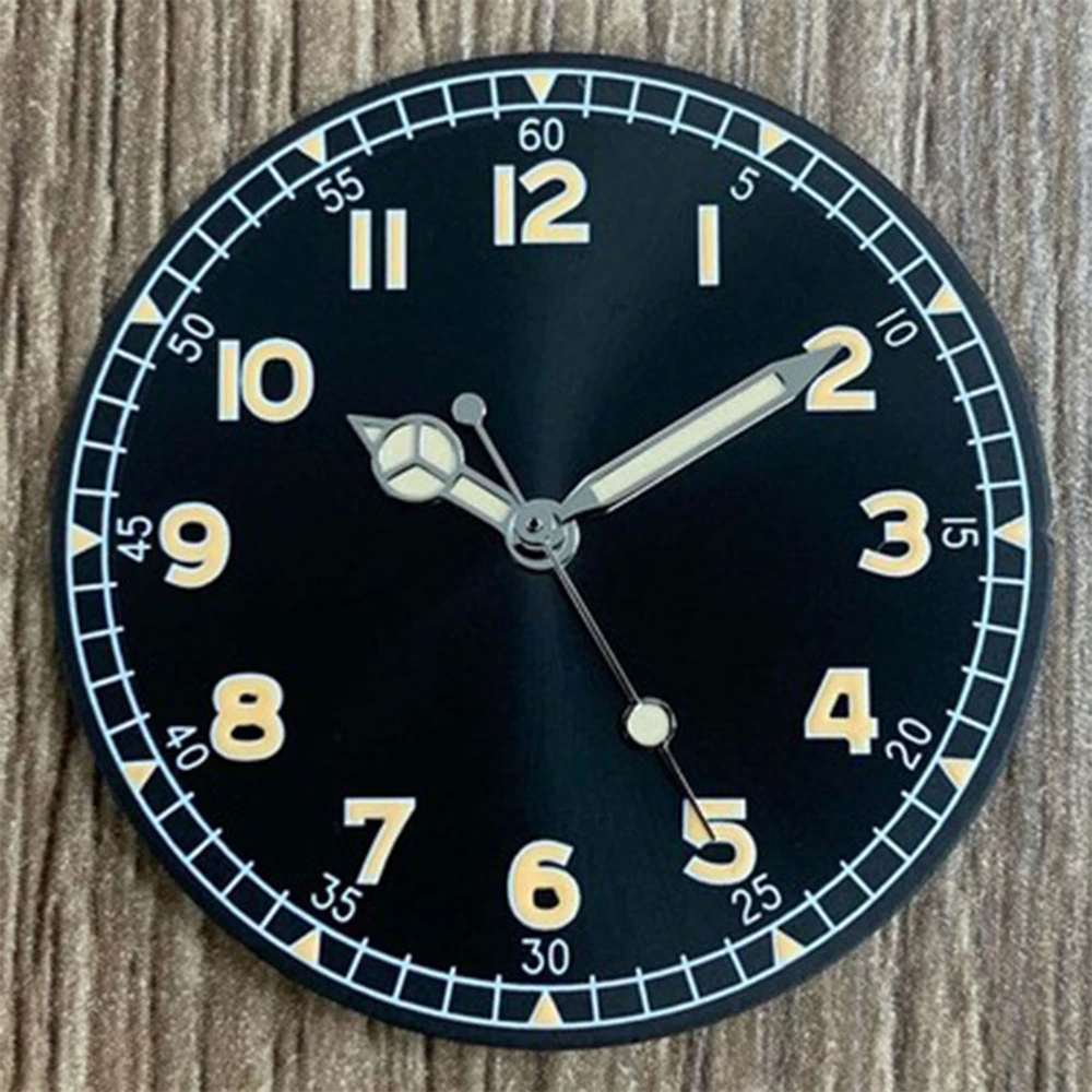 Green Luminous Watch Dial with Hands