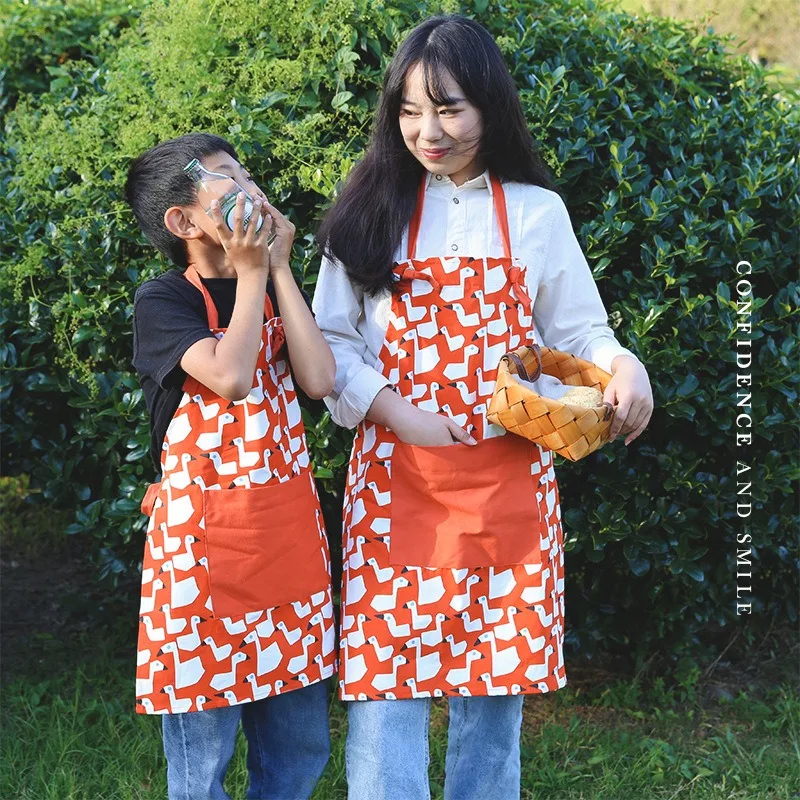 

Japanese Style Adult Children Printed Cotton Kitchen Apron with Pocket Dustproof Sleeveless Smock for Cooking Painting Camping