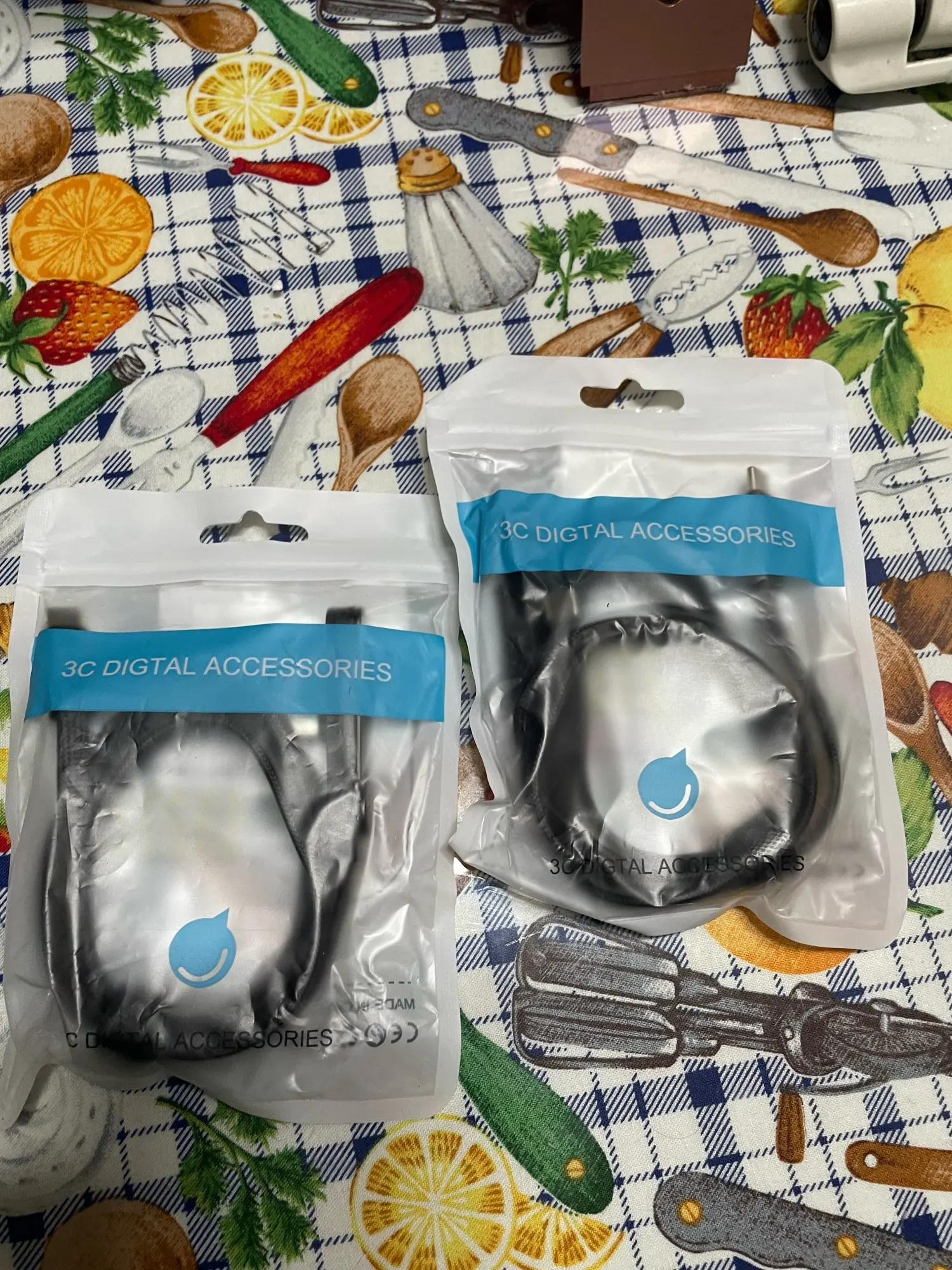 Fast Charging Cable with Adjustable Phone Stand