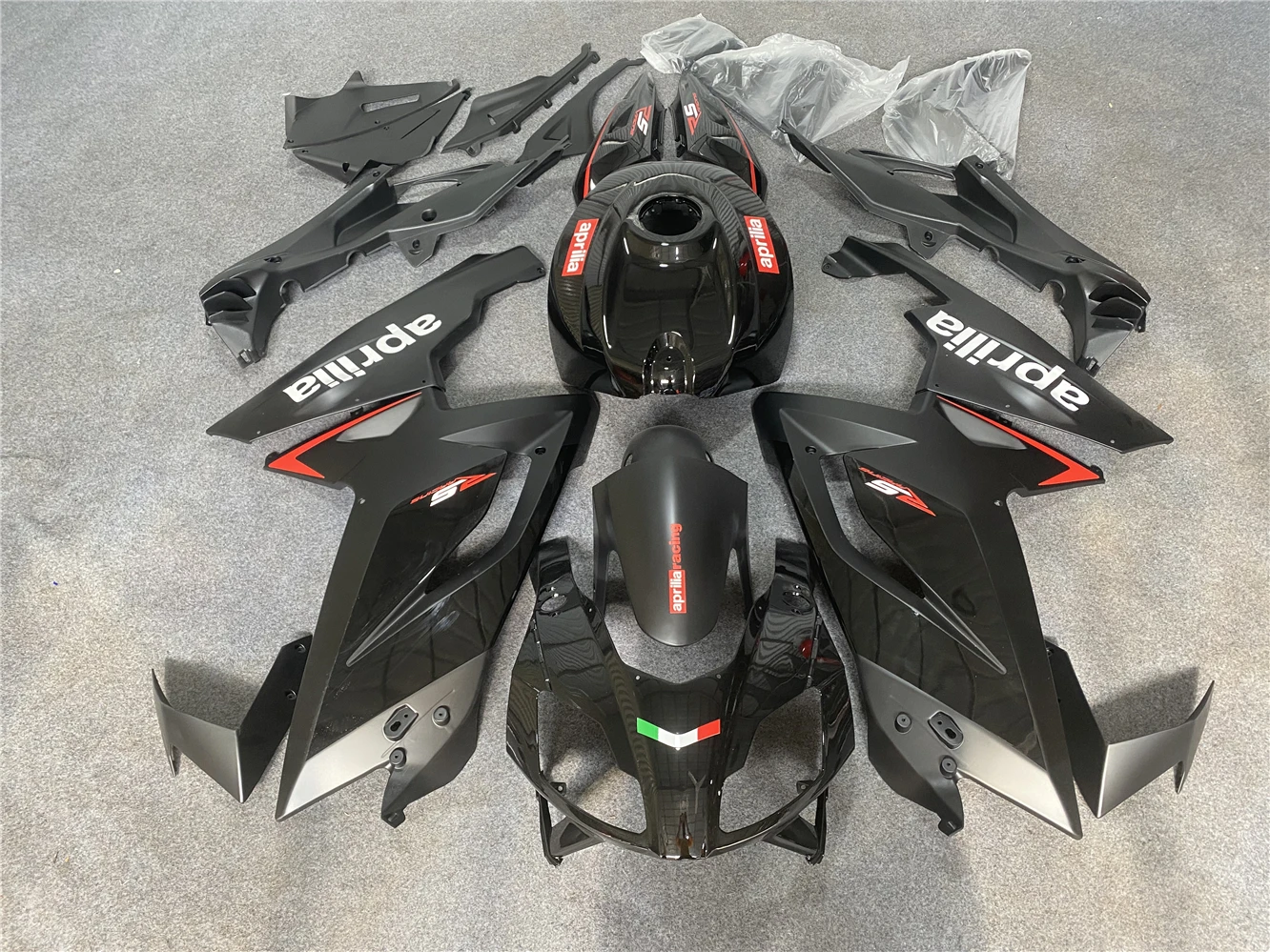 

Комплект оранжевых обтекателей Repsol для литья под давлением для Aprilia RS125 06 07 08 09 10 11 RS125 2006 2010 2011, черные обтекатели