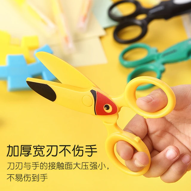 1 Piece Cartoons Mini Scissors Plastic Kindergarten Manual Round