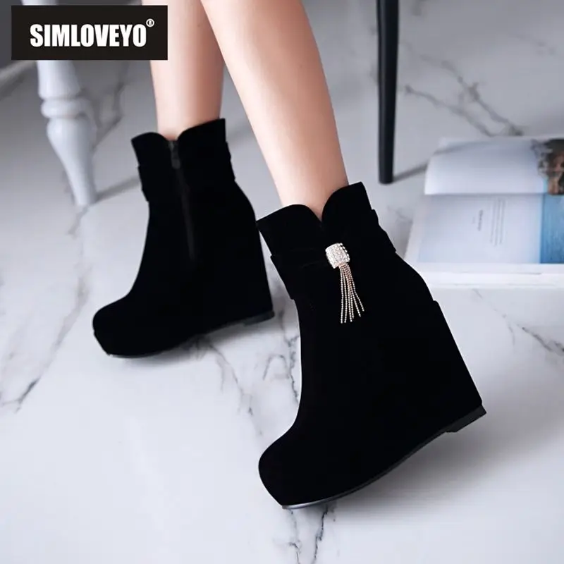 

SIMLOVEYO Sexy Red Women Ankle Boots Round Toe Wedges High Heel 11cm Flock Suede Big Size 42 43 Pendant Female Wedding Booties