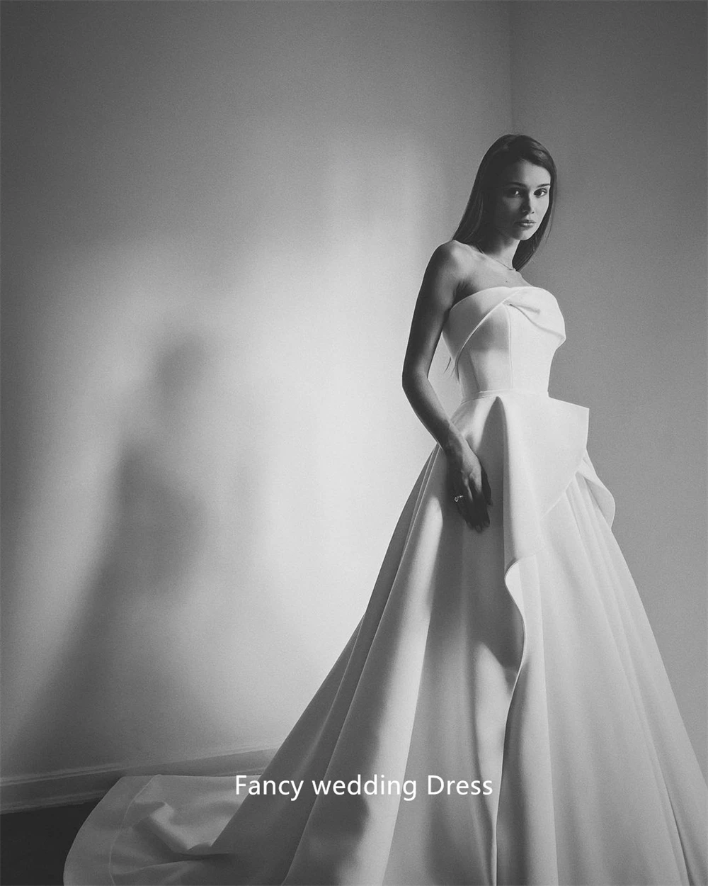 Фото Необычные корейские трапециевидные качественные мягкие атласные свадебные платья без бретелек Роскошные свадебные платья для фотосессии платье на заказ №5
