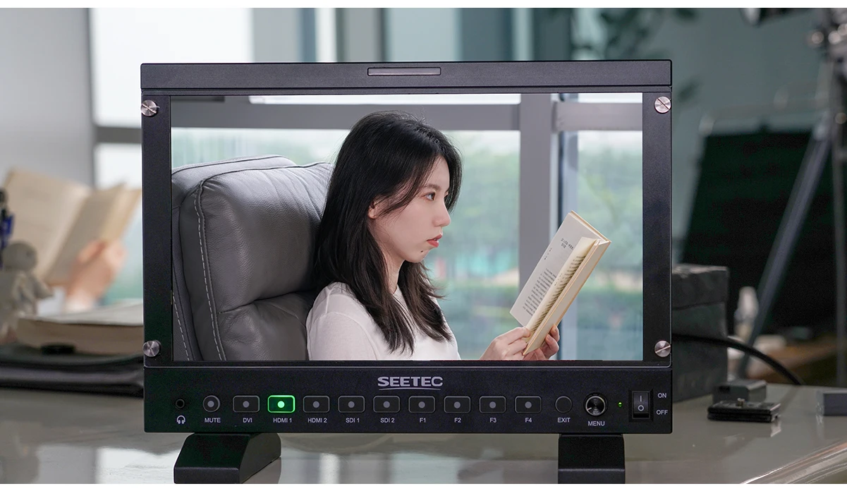 P133 PRO Broadcast Monitor 13.3in 1000nit Daylight Viewable 3G-SDI 4K 60Hz Scree