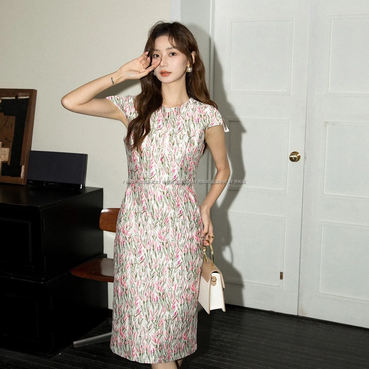 

Women Jacquard Straight Pencil Dress Luxury Party Wedding Evening Dress for Girls Floral Short Sleeve Dress Slim Waist Dress