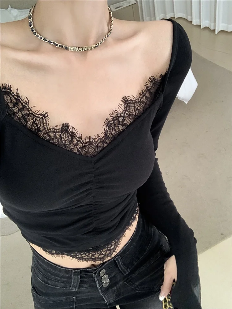   ̽ ƼĪ V-neck  Ҹ     --Į  ª   ž  ٴ 