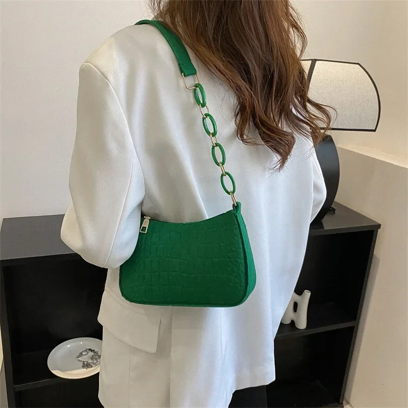 Lady Felt Armpit Design Luxury Tote - Carrying Options