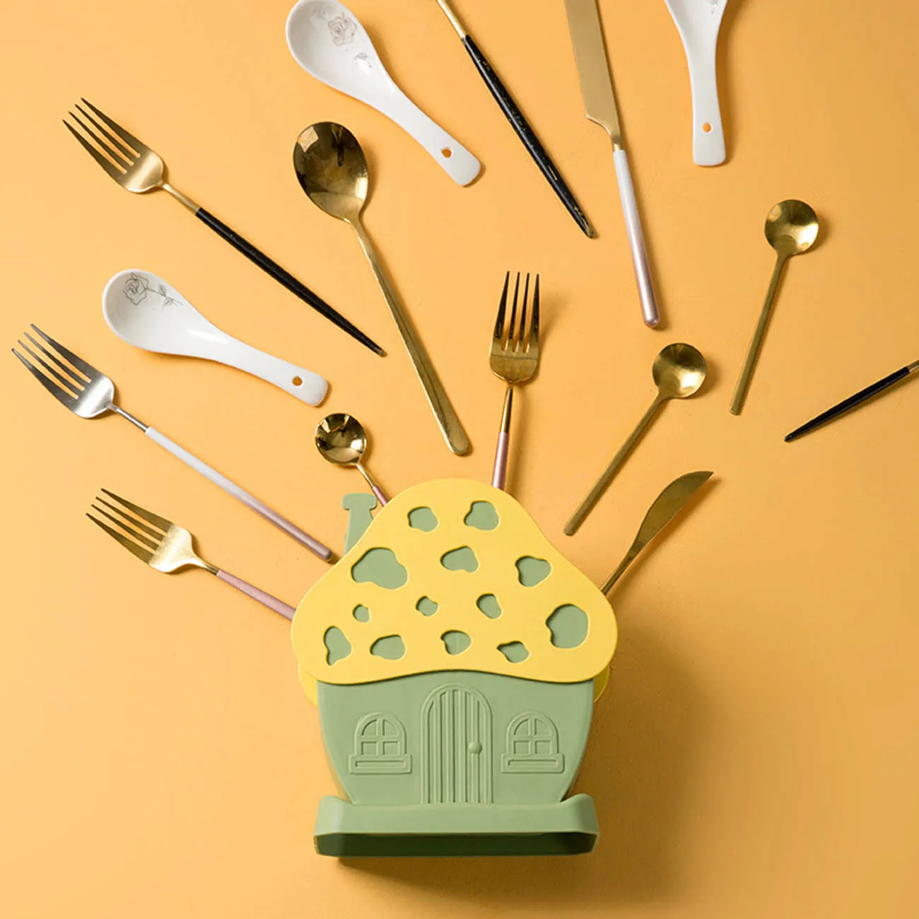 Cute Kitchen Tableware Storage Rack Hollow Drainer Spoon Fork Holder