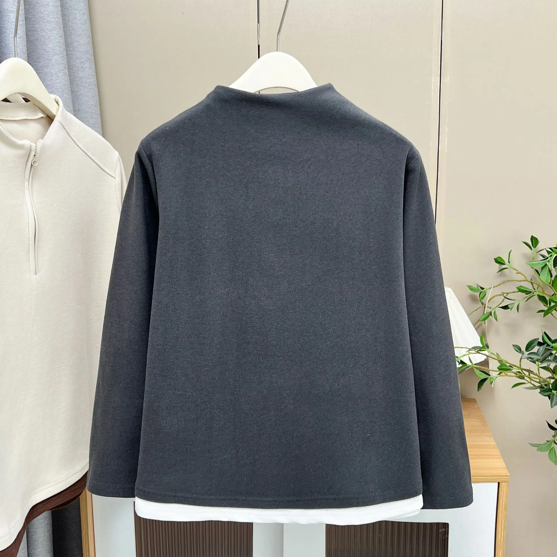 XXXXL Fashion Plus Size Women's T-Shirt New Winter Simple color-blocked Zipper Stand Collar double-sided Fleece Warm Tops 8813