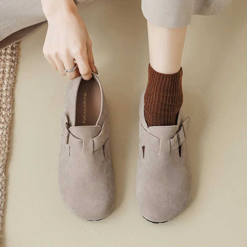 2024 neue Damen-Winter-Outwear aus echtem Leder mit Plüschschuhen, flacher Sohle, One Step Milard Retro-Bucken-Einzelschuhe mit weicher Sohle_voghion.com