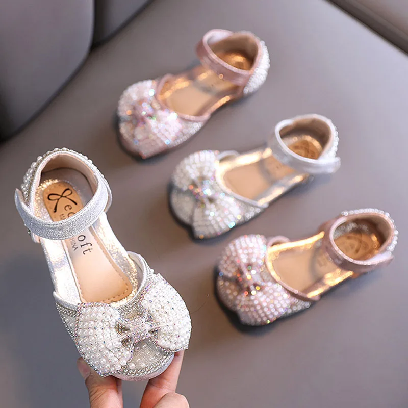 

2022 New Girls Shoes Children Rhinestone Butterfly Pearls Girls Princess Shoes For Wedding Party Dance Kids Single Shoes E729