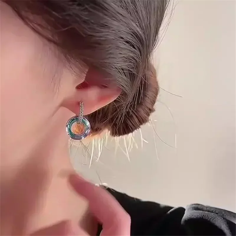 New Shiny Crystal Round Earrings for Women Light Luxury Temperament Stud Earrings Female High-end Loop Earrings Caja Misteriosa