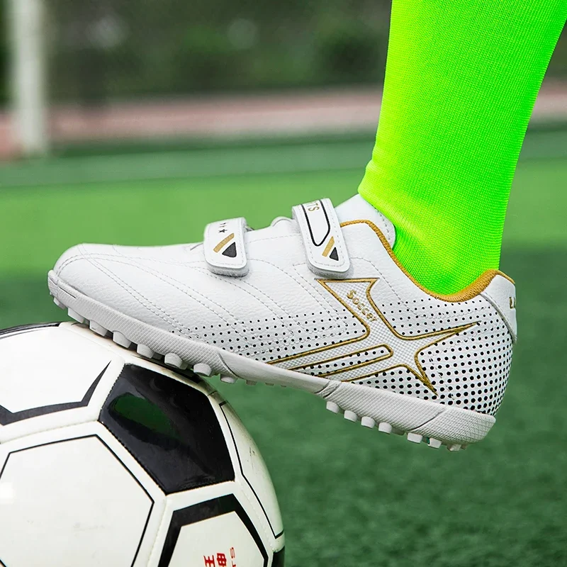 Children Sneakers Cleats Field Kids Turf Non-Slip Soccer Shoes Girls Top Quality Ultralight Boy Futsal Training Football Boots