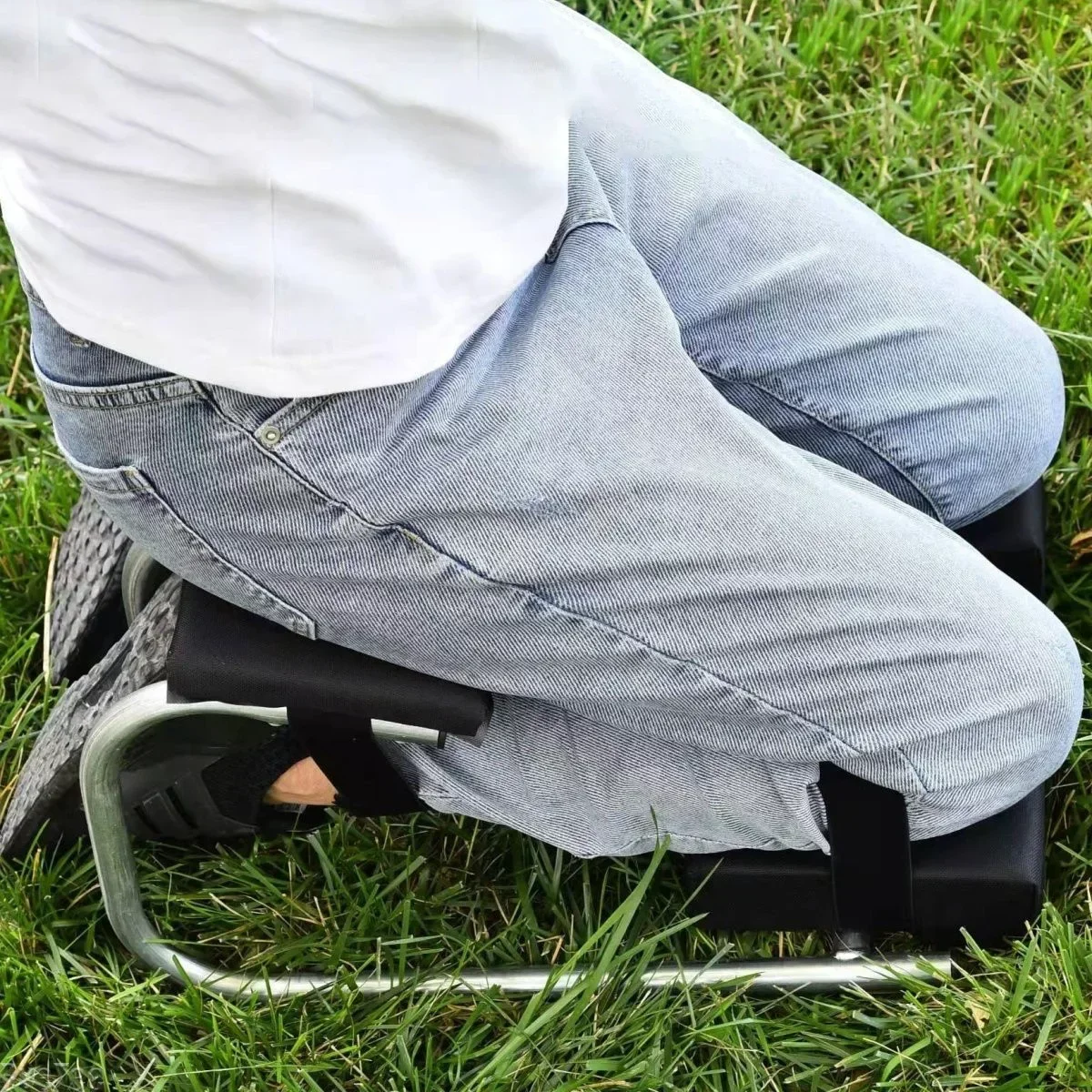 Floor Repair Kneeling Stool Mobile Kneeling Work Strapped Cushion Portable Sitting Bench Floor Work Handling Garden Kneelers
