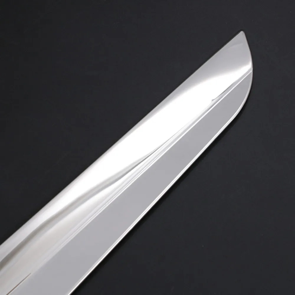 2pcs Stainless Steel Car Garnish Sticker Rear Taillight Trim Car Styling Cover Accessories For Toyota Voxy/Noah 2014- car taillight trim cover