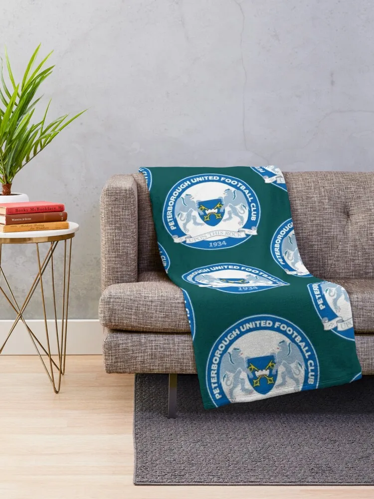 Peterborough FC  ���� �̺�, ���ο� ������ ���