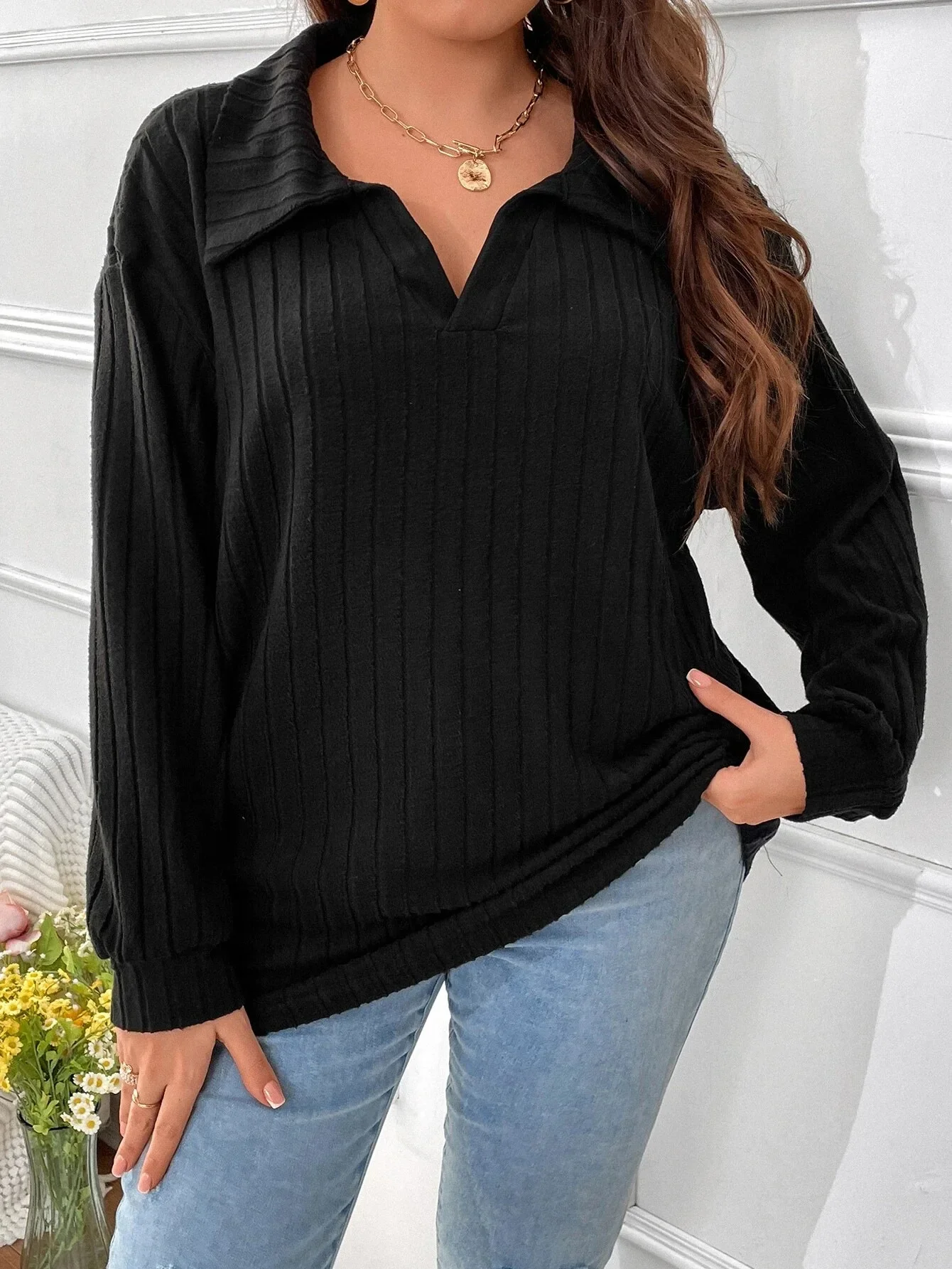 

2024 Autumn Winter New Foreign Trade Large Size Women's Solid Color Tops V Word Lapel Pit Stripes Abrasion Long-sleeved T-shirt