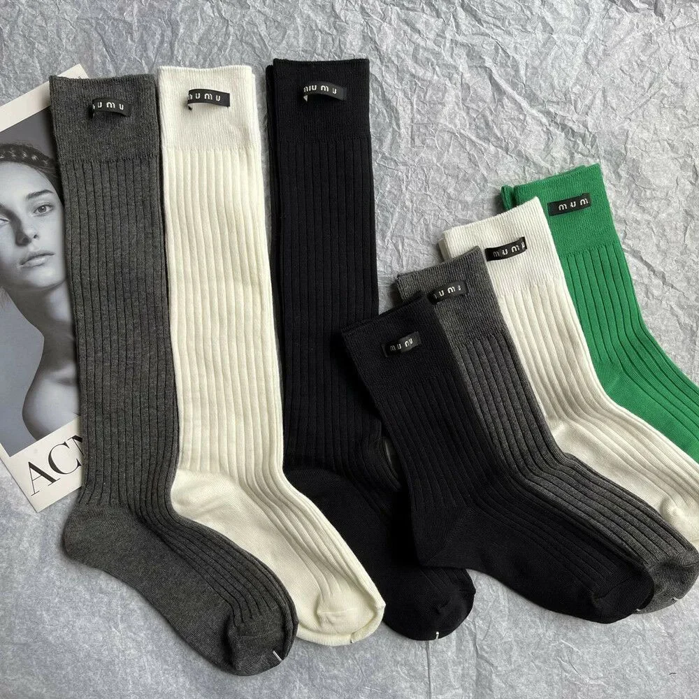 

1 Pairs Letter Print Cotton Socks Laides Women Breathable Tube Designer Sock