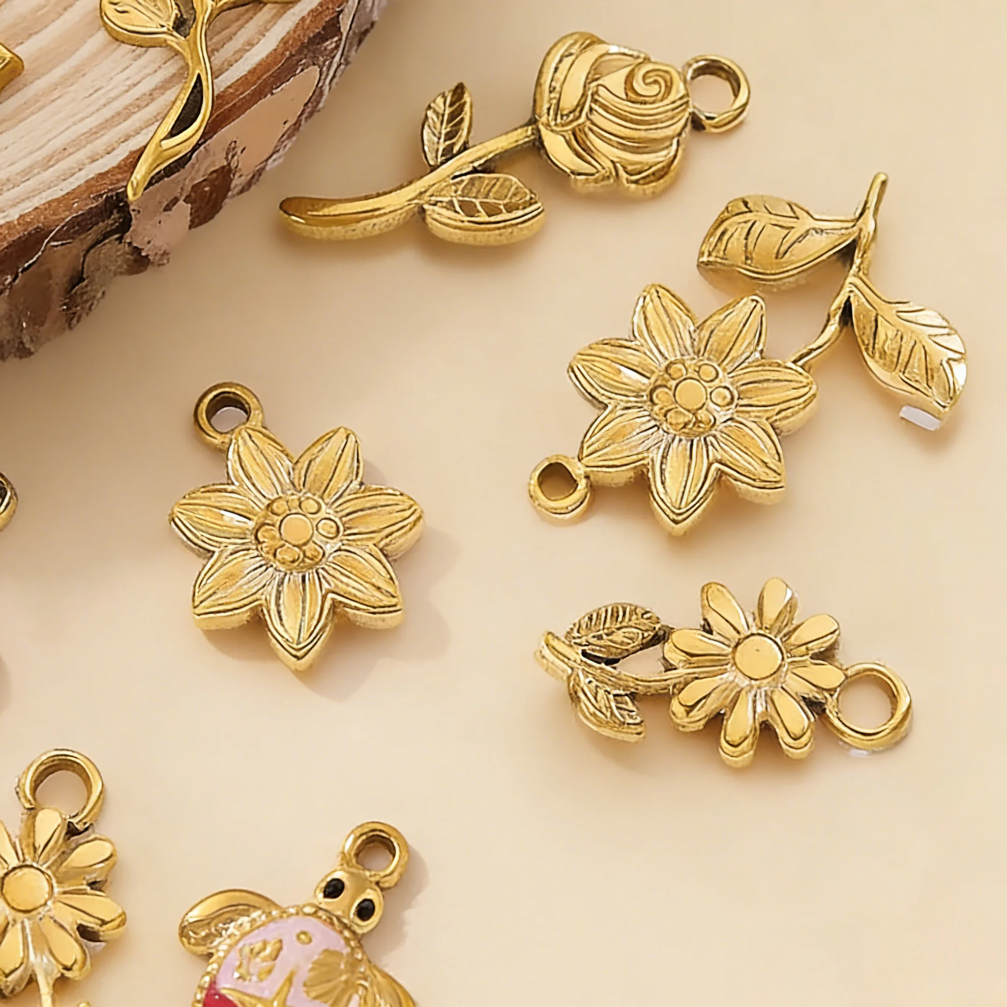 2 Stück/Set Edelstahl Goldene Rosenblüten-Anhänger für DIY Ohrringe, Halsketten, Armbänder, Schmuckherstellung Zubehör – Detail 3
