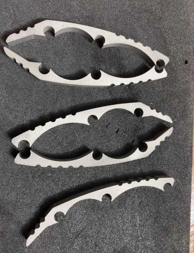 

1 Piece Custom Made Titanium Alloy BackSpacer for Hinderer XM-18 3.5
