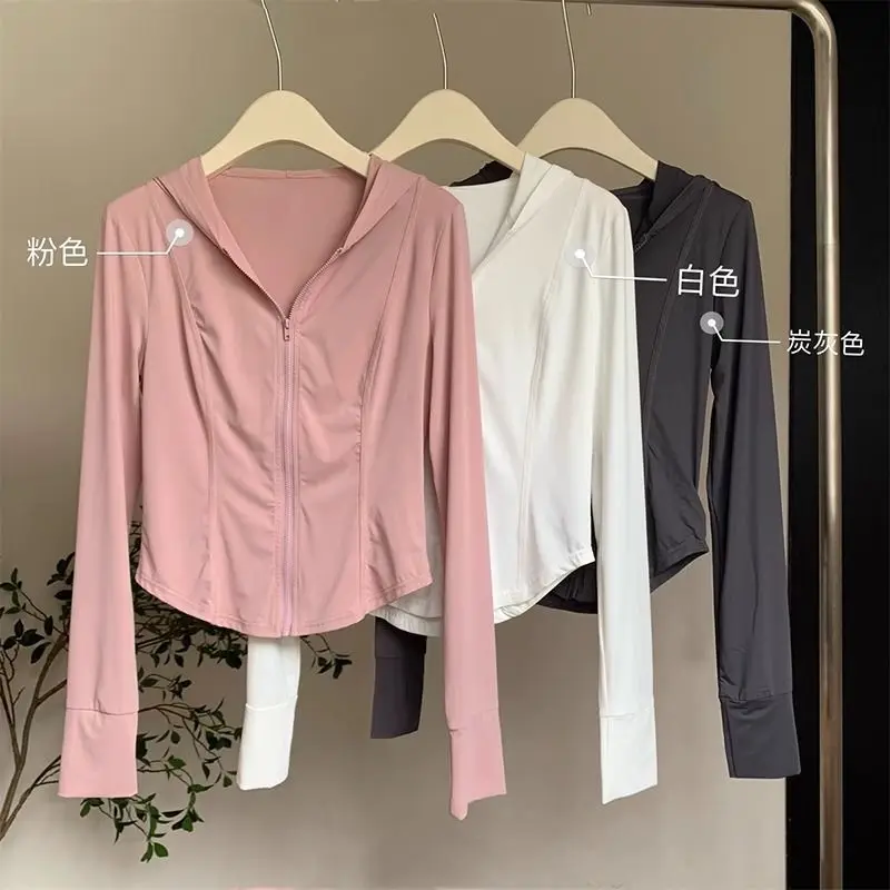 

Ice Silk Suntan blouse 2024 new summer lightweight breathable slim strappy cap short long sleeved top riding jacket