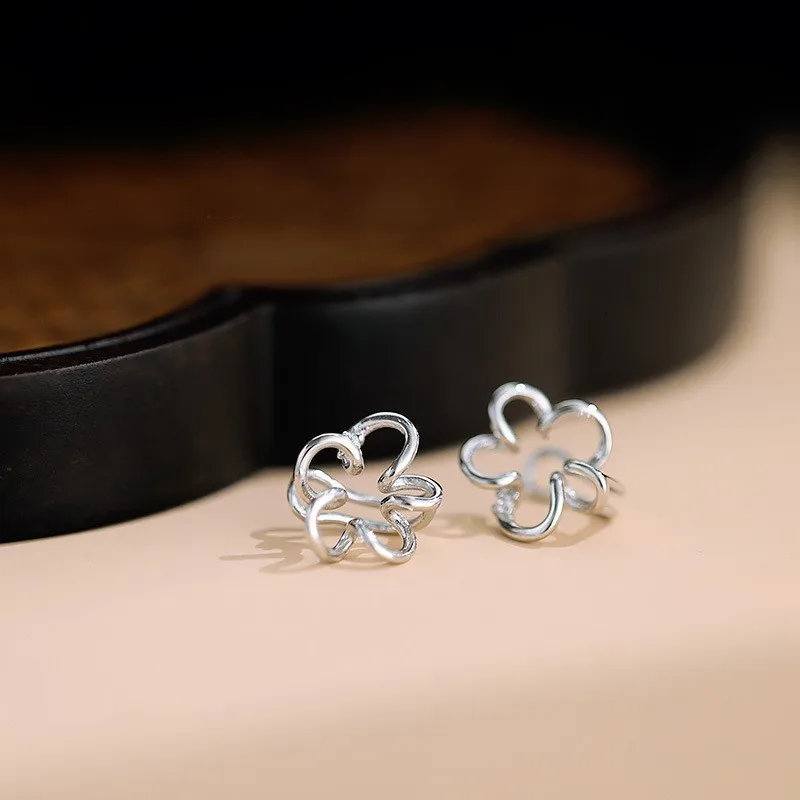 Delicate Hollow out Flower Zircon Clip on Earrings for Women Korean Sweet Ins No Ear Hole Ear Cuff Jewelry Accessories