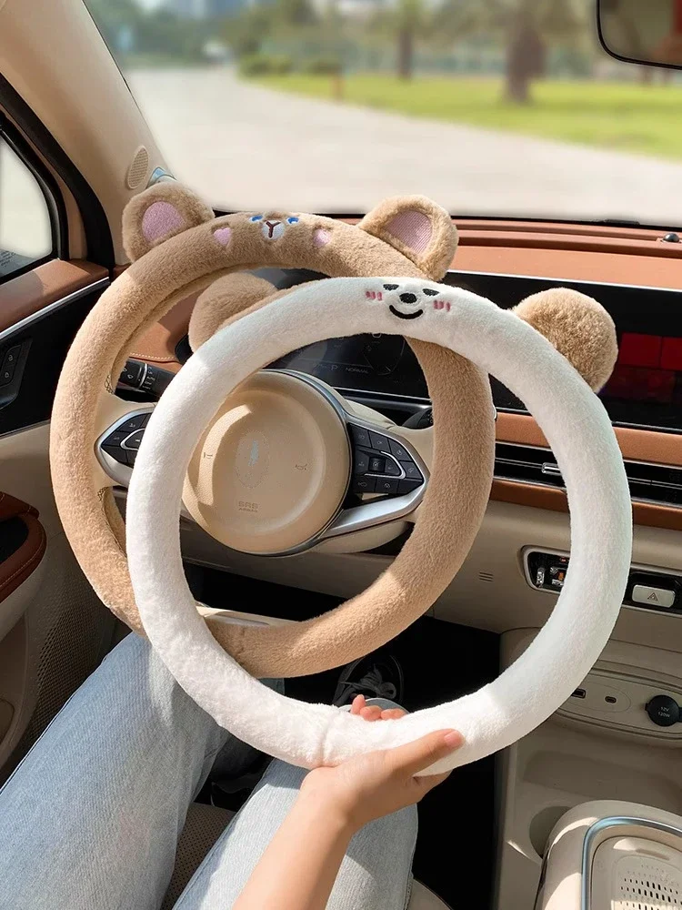 

New 2023 Car Steering Wheel Cover Cute Cartoon Bear Winter Plush Soft Comfortable Handlebar Cover for Women Car Accessories