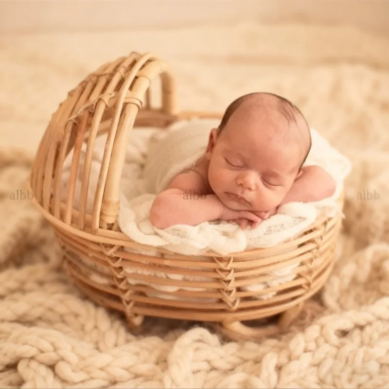 1 Piece Retro Rattan Newborn Professional Photography Props Baby Basket Rattan Crib Essential Studio Photography Furniture Tool