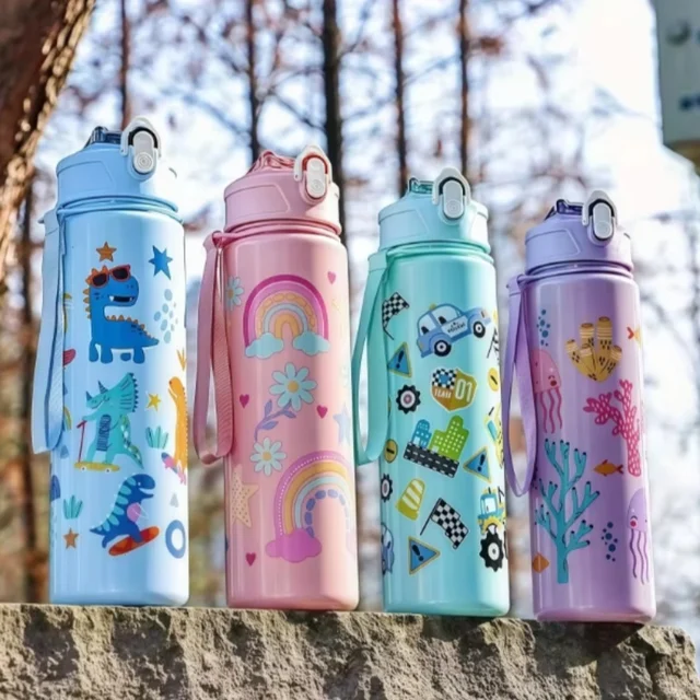 750ml Dinosaur Water Bottle For Kids Water Sippy Cup With Silicone Straw Leakproof Plastic Water Bottles Summer Kids Water Cup 2