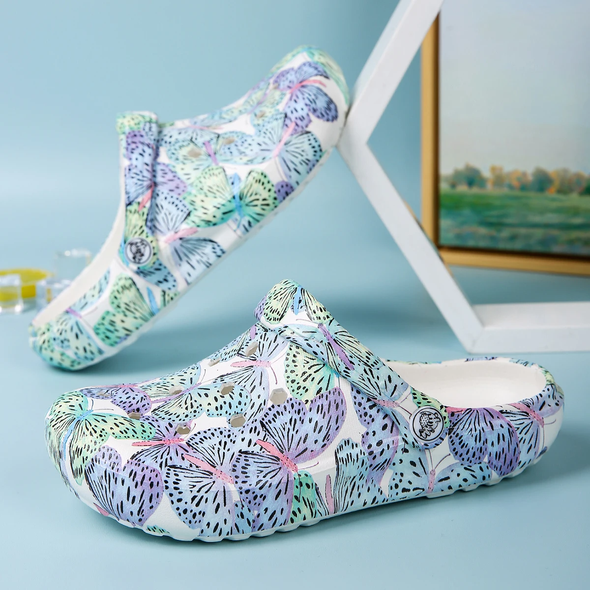 Women's Cartoon Stylish Print Garden Shoes, Lightweight Flat Two-way Wear Home Garden Clogs, Breathable Non-slip Beach Sandals 5