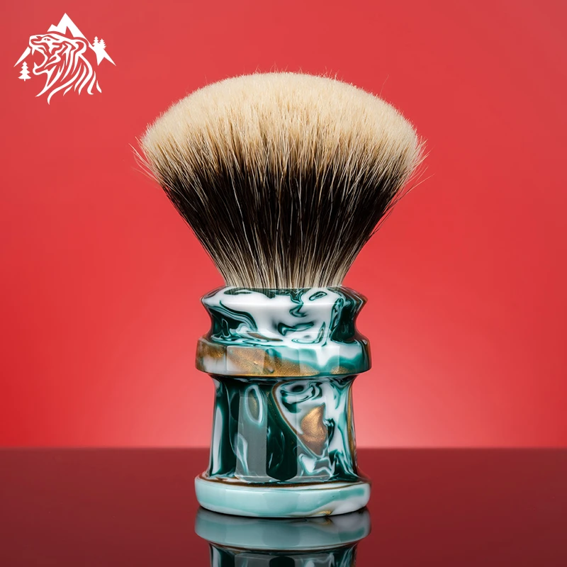 Oumo Brush Oumo Volcanic Chubby Shaving Brush With Manchuria Silk Wt