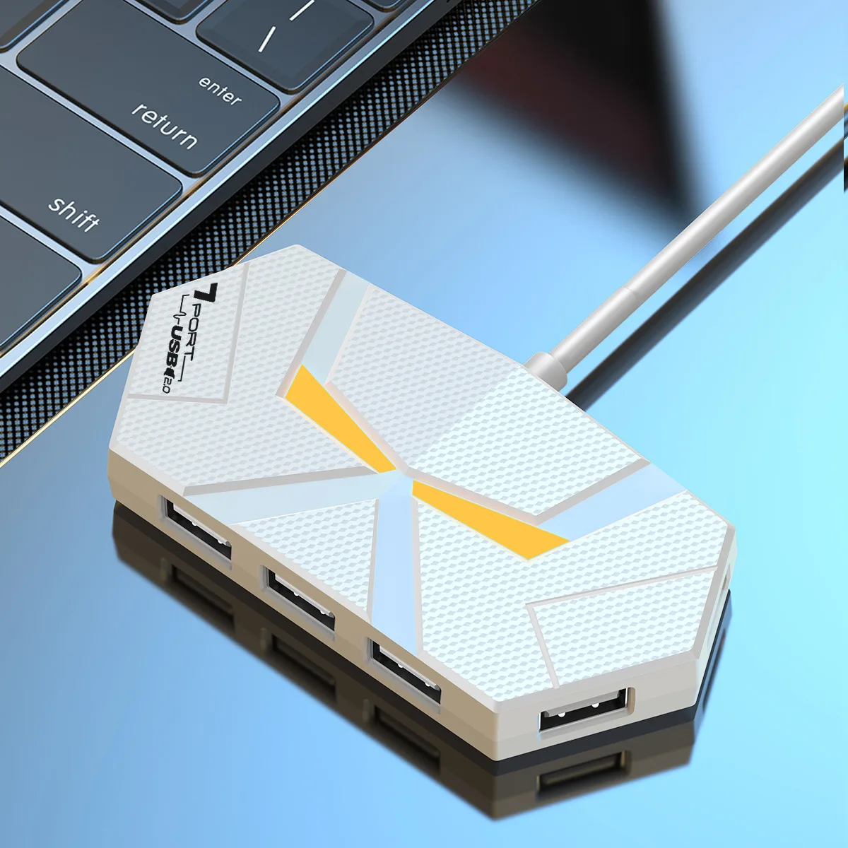 4/7-Port USB Data Hub with Colorful Lighting for Enhanced Connectivity
