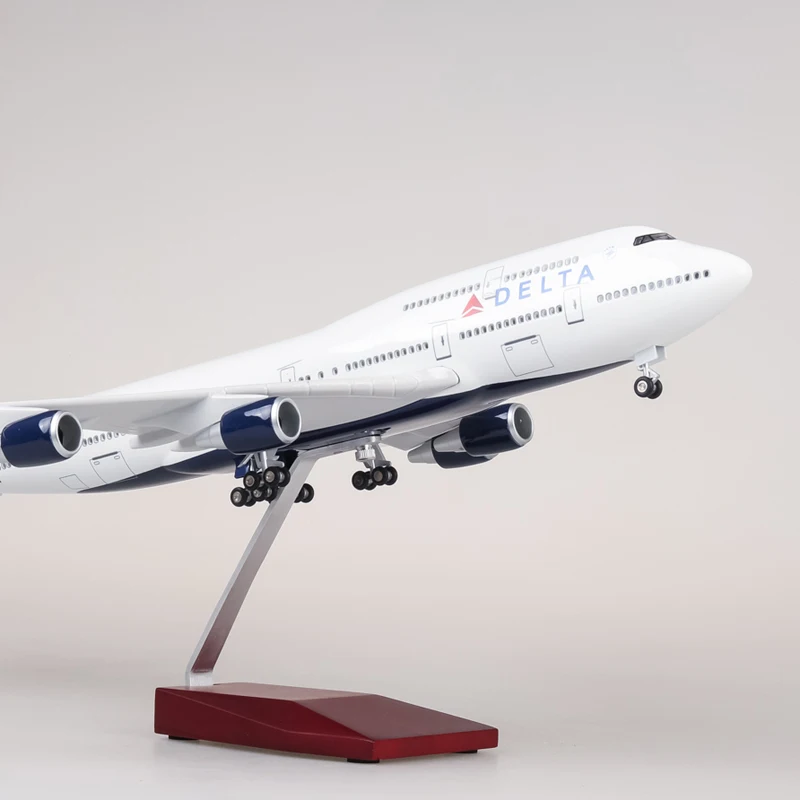 1：150 Scale 47cm Model Diecast DELTA 380 Airplane Boeing 747 Aircraft Airliner With Light and Wheel Collection Display Toy Doll