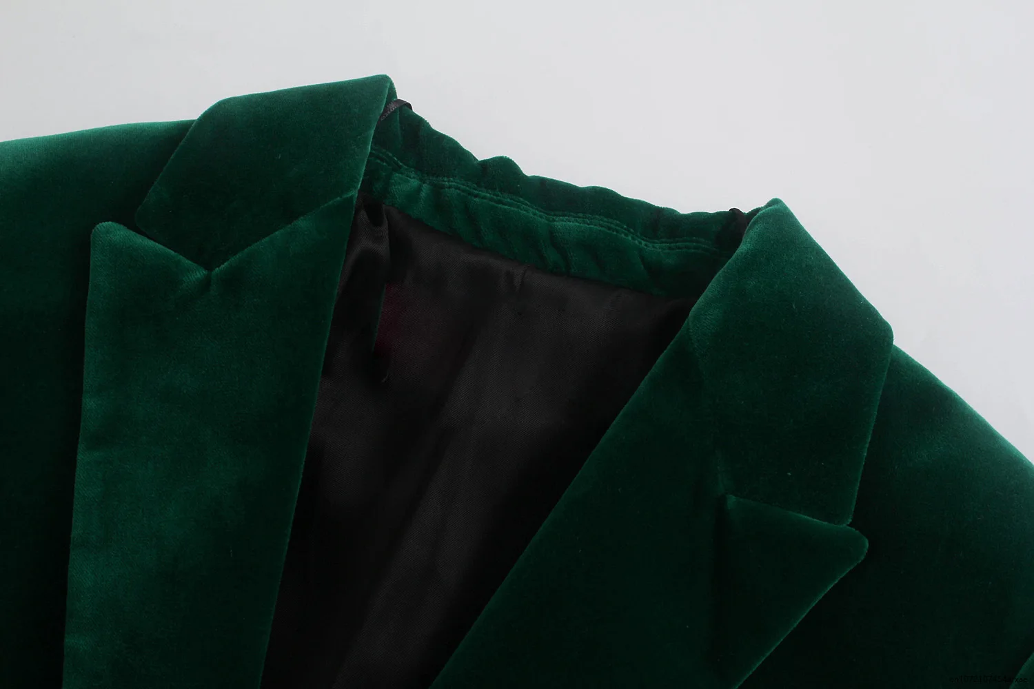 Elegant Velvet Women Blazer Fashion Office Wear Buttons-Up Long Sleeve Pockets Vintage Blazer Green Female Outfitt 5