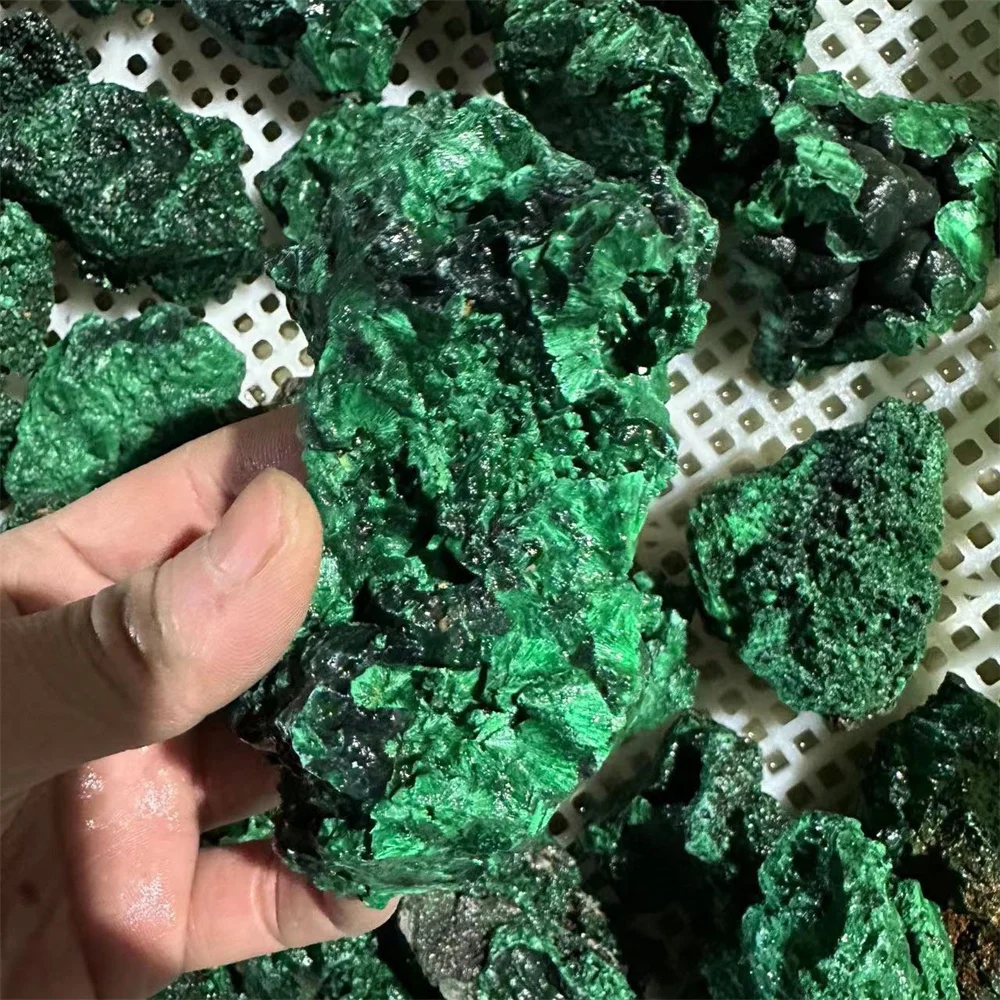 Natural Green Malachite Raw Stone Rough Crystal Clastic Rock Cube Collectible Gravel   Minerals Specimen Home Garden