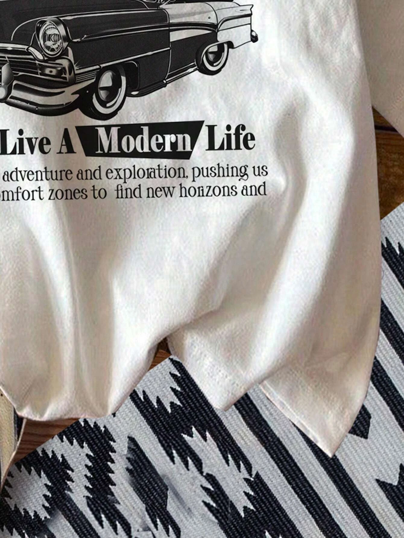 【U LAN】Vintage Old Car Printed Oversized Fit Short Sleeve $_12.JPG?set_id=880000500F