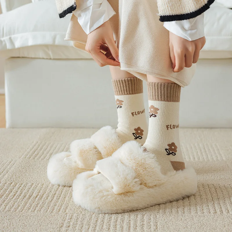 

Beige Women Socks Thick Warm Cartoon Print Kawaii Cute Socks Women Floor Socks Soxs Vintage Harajuku Thermal Homewear Boots 2023
