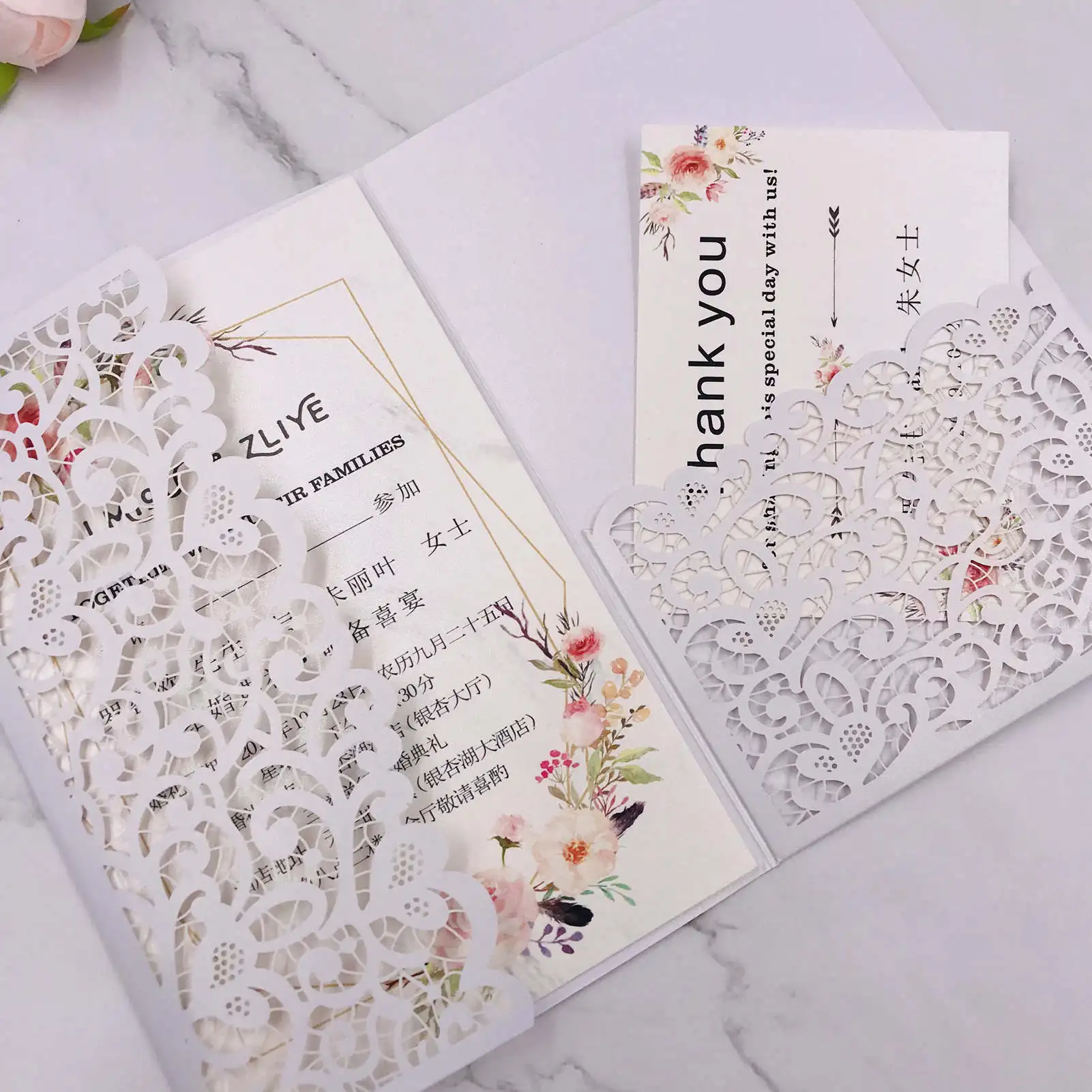 Burgundy Navy Blue Rose Gold Vine Vantage Tri-fold Shinny Glitter Paper Laser Cut Pocket Wedding Invitation Cards Envelope 1pcs