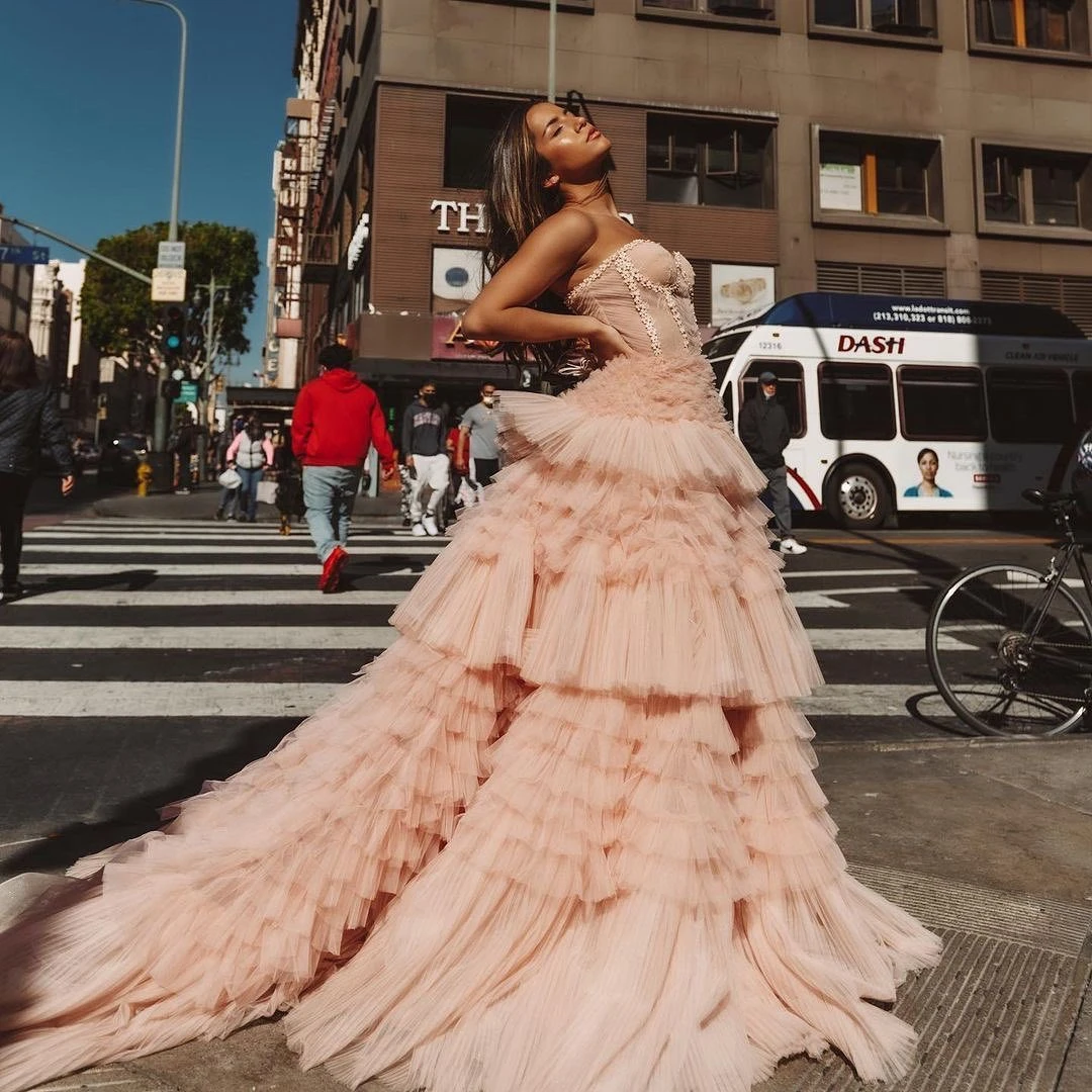 

Gorgeous Blush Pink Women Dress 2022 Street Fashion Prom Party Dresses Long Tiered Soft Tulle Fluffy Bridal Photo Shoot Gowns