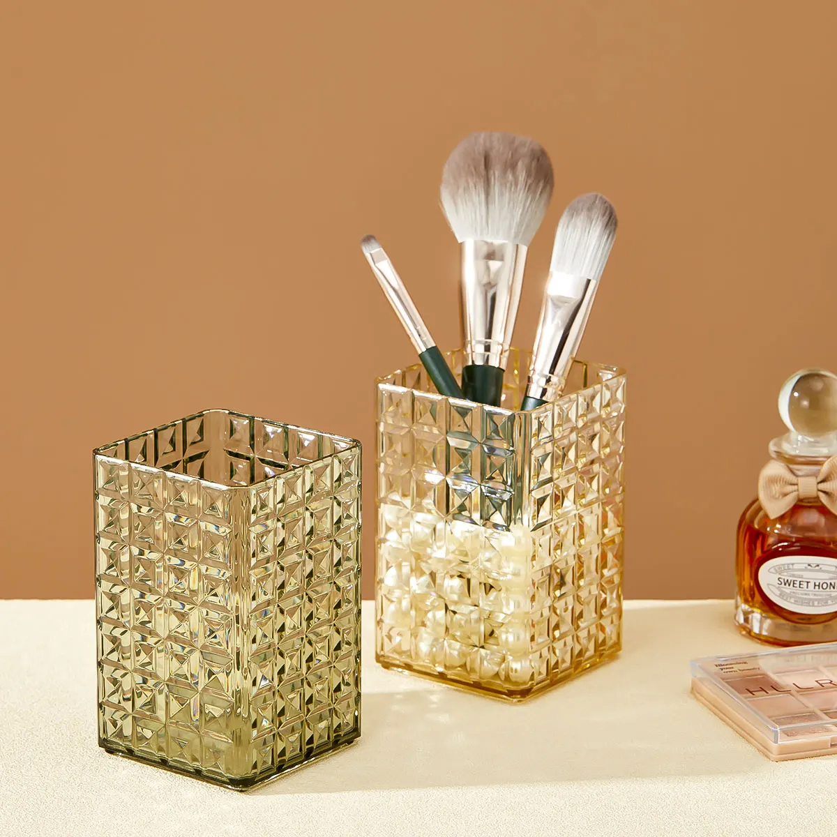 WORTHBUY Transparent Makeup Brush Holder Plastic Cosmetic Storage Box Desk Lipstick Eyeliner Makeup Organizer Display Rack 2